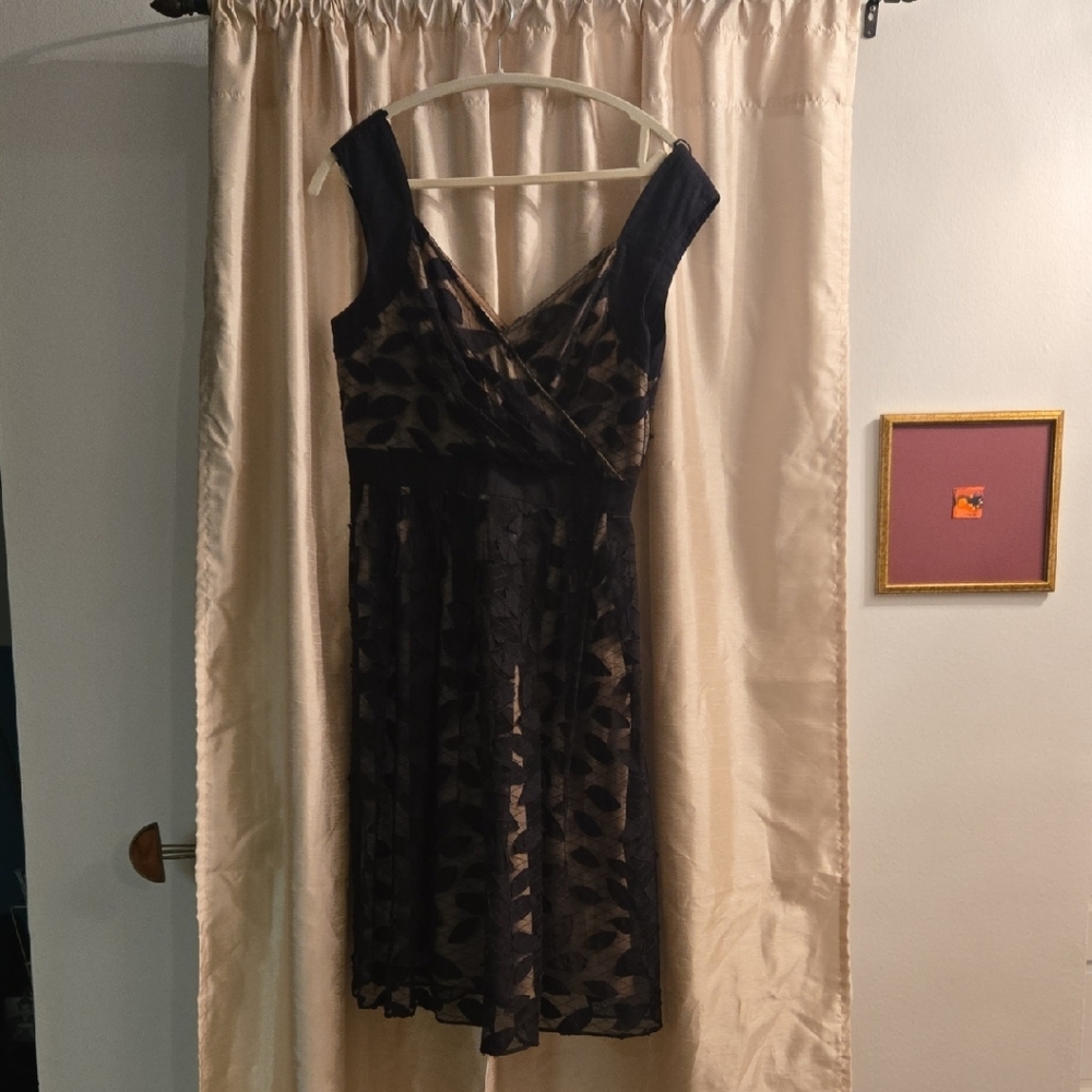 Adrianna Papell Black and Tan Patterned Midi Dress
